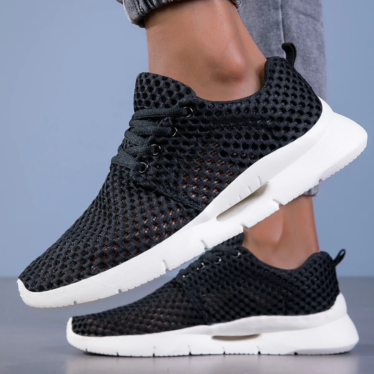 Black / 14