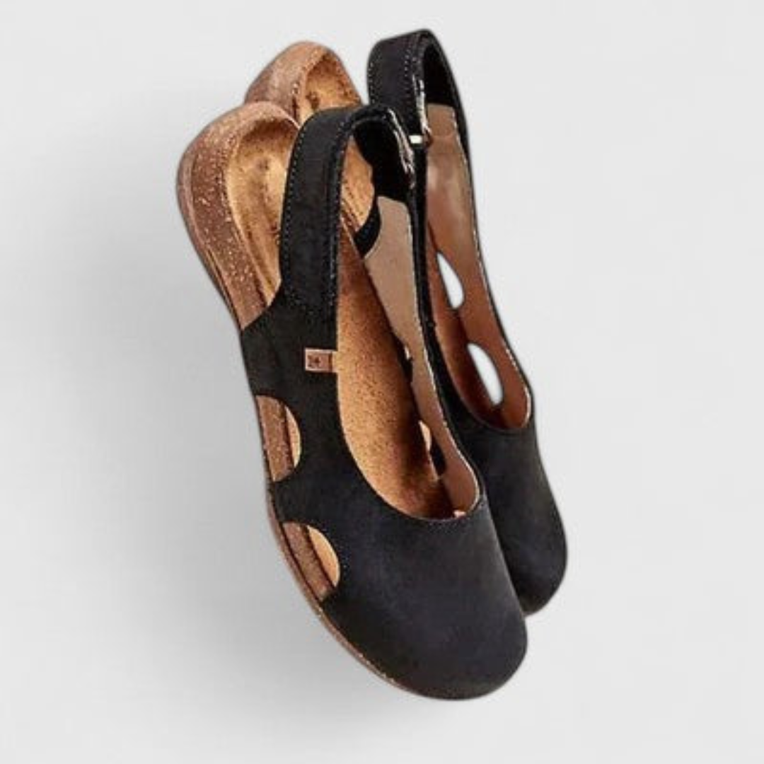 Black / 11 AU | 42 EU