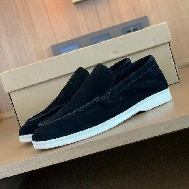 Black / 11