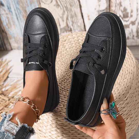 Black / 11