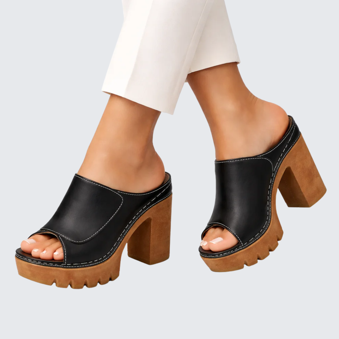 Black / 11 AU | 42 EU