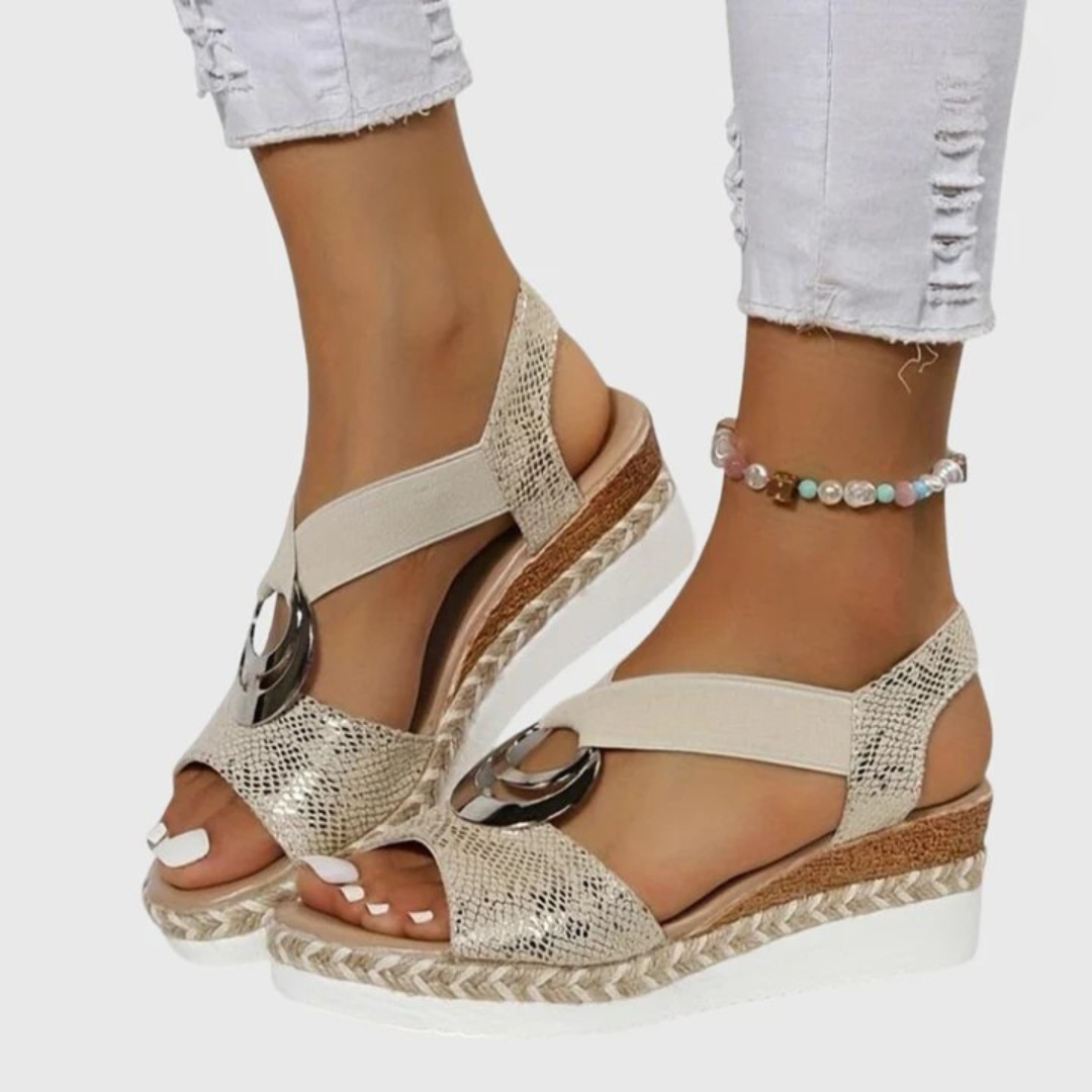 Beige 1 / 11 US | 42 EU