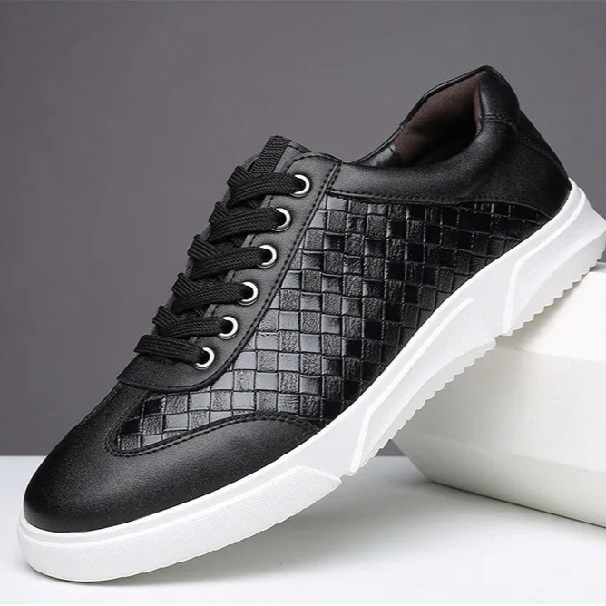 Black / 12.5