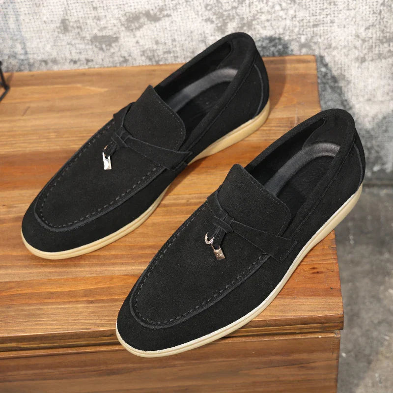 Black / 12 (46 EU)