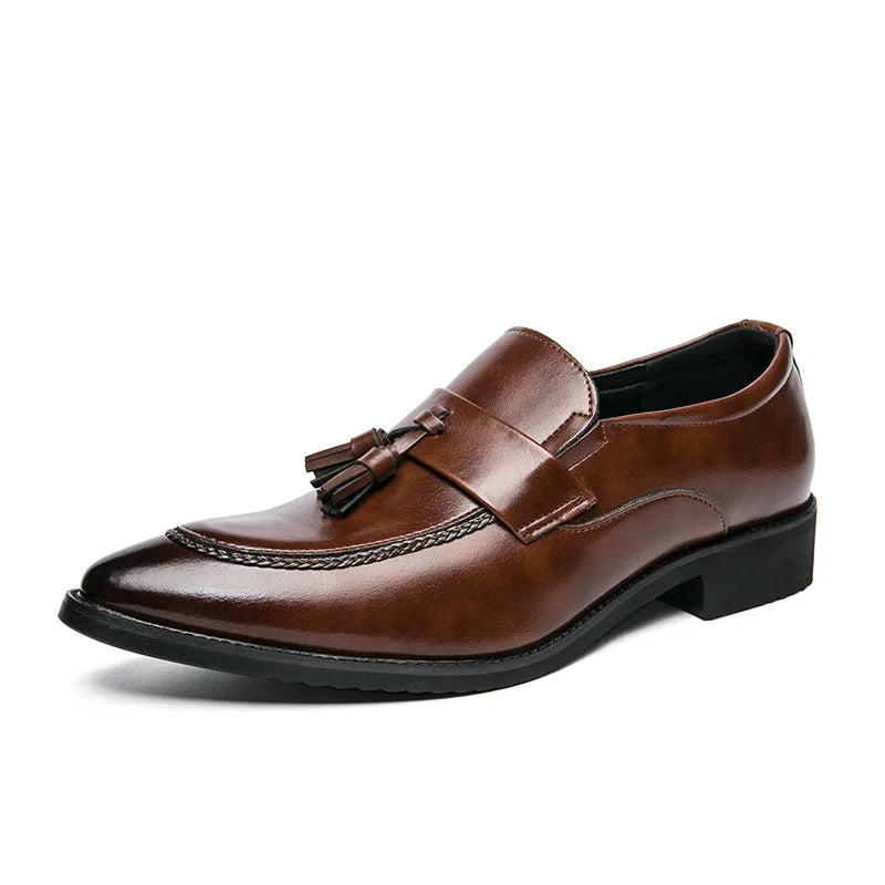 Chestnut Brown / 11 (48 EU)
