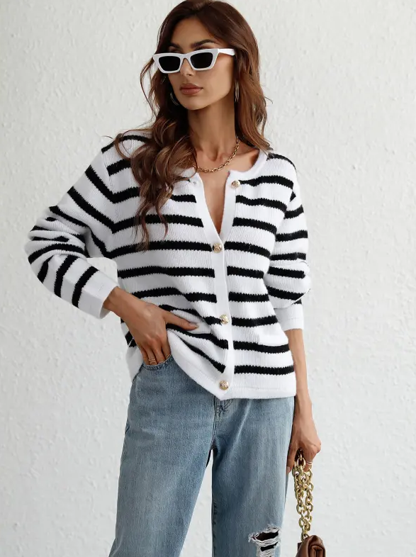 White / XL (16)