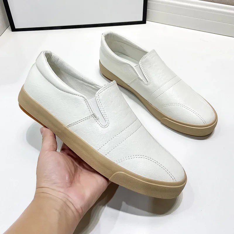 White / 10 (44 EU)