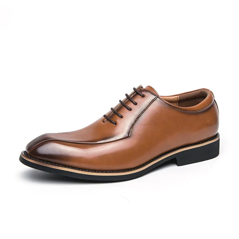 Brown / 11 (45 EU)
