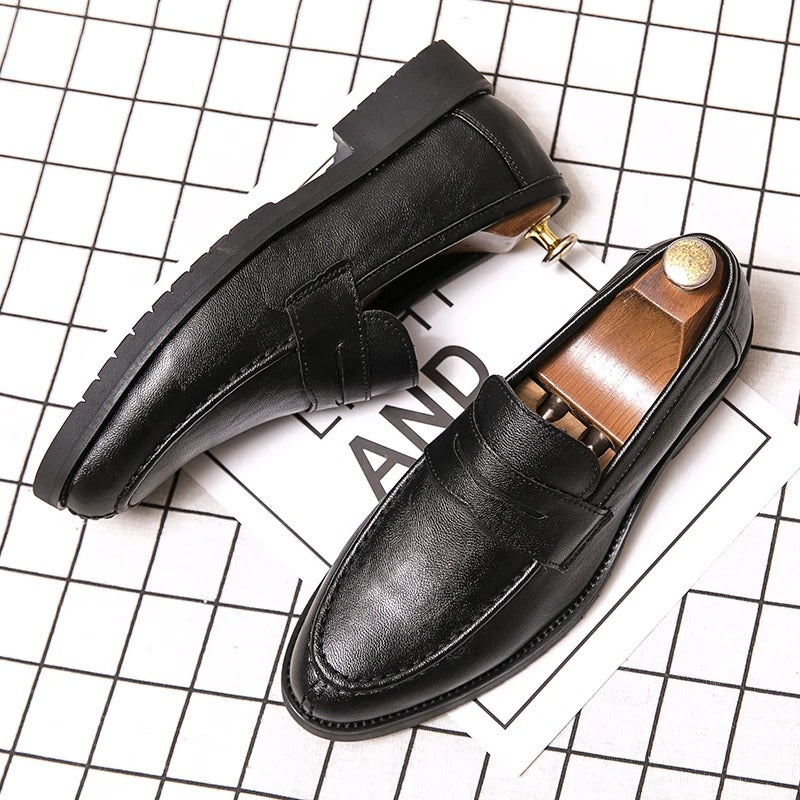 Jet Black / 12 (46 EU)
