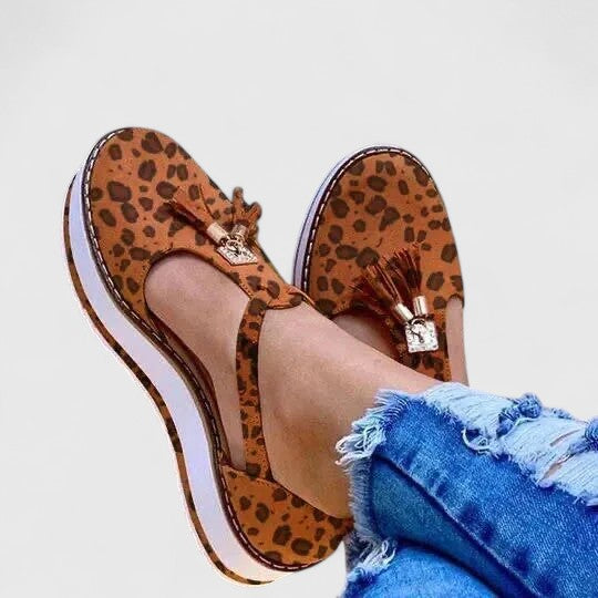 Leopard / 12 US | 43 EU