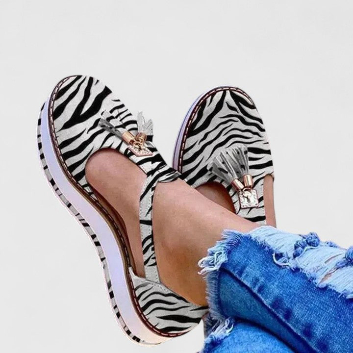 Zebra / 12 US | 43 EU