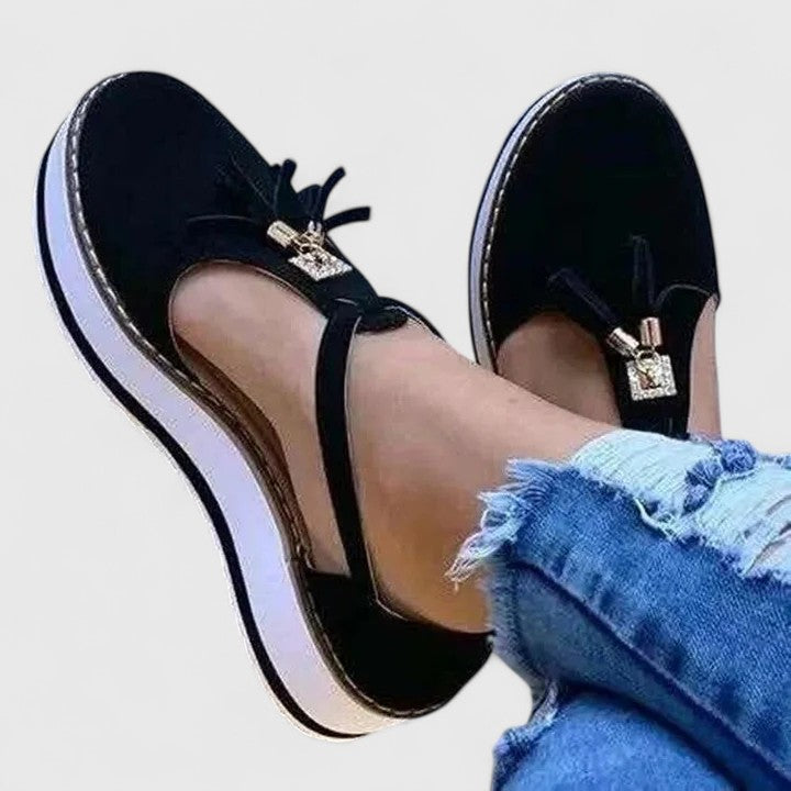 Black / 12 US | 43 EU