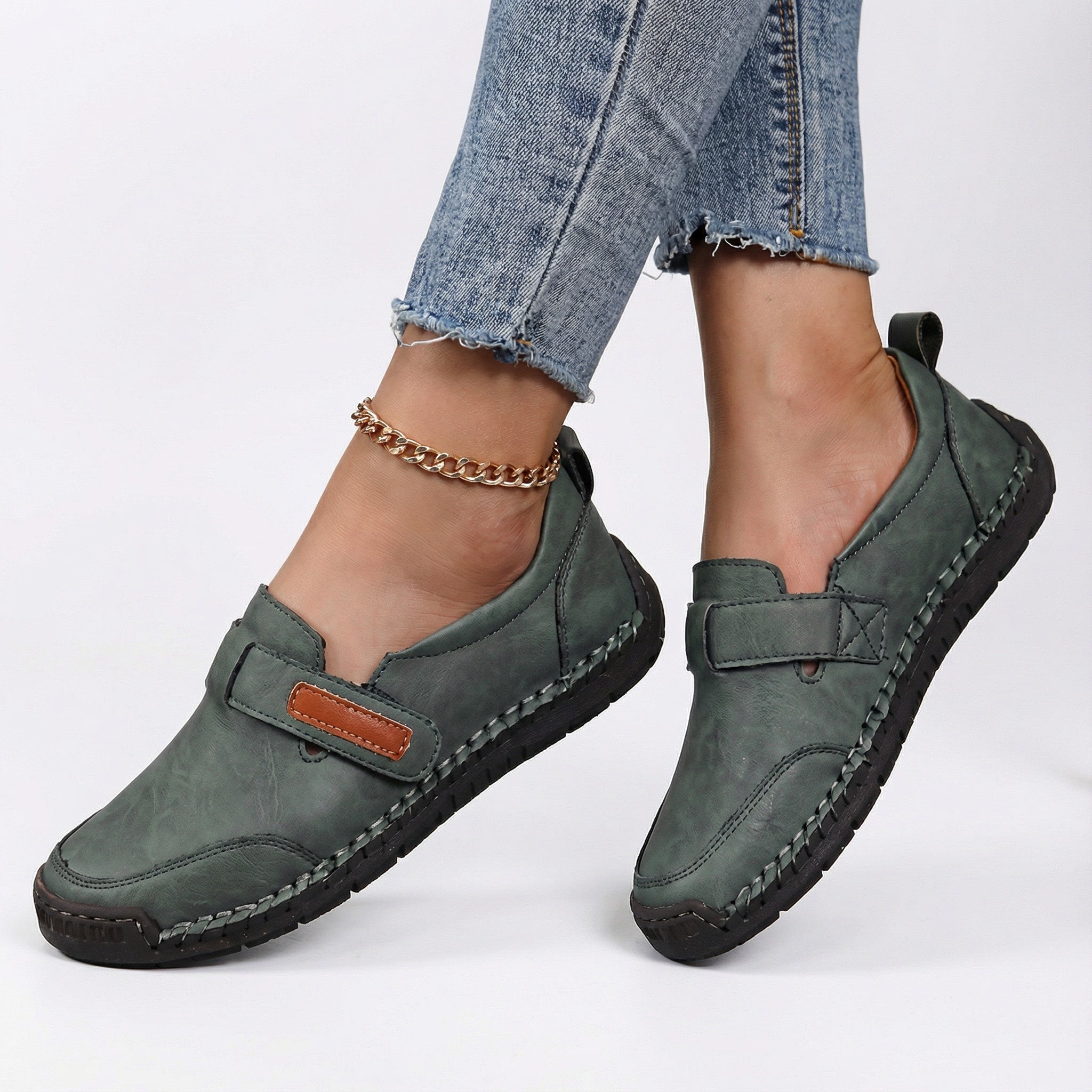 Green / 12 AU | 43 EU