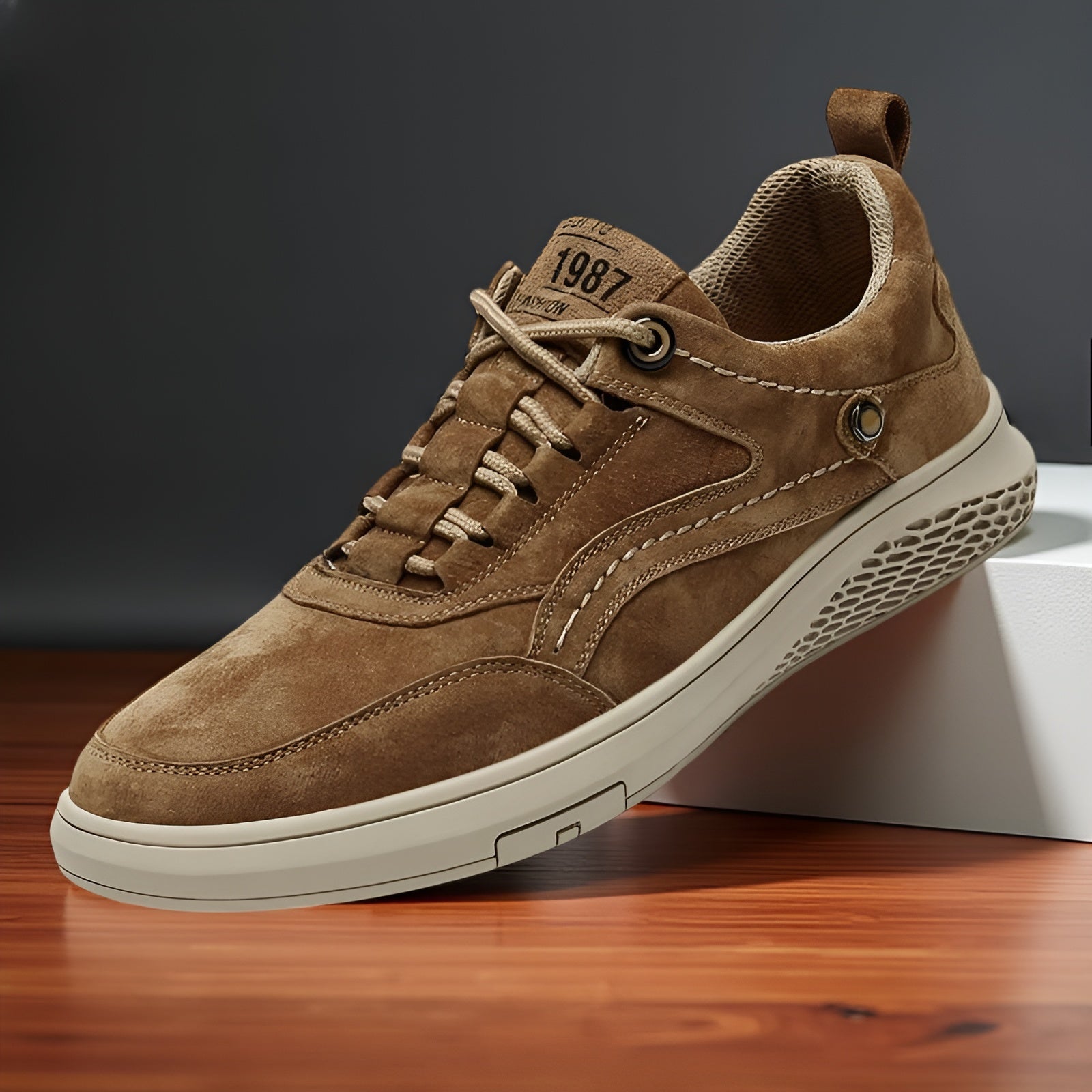 Brown / 12