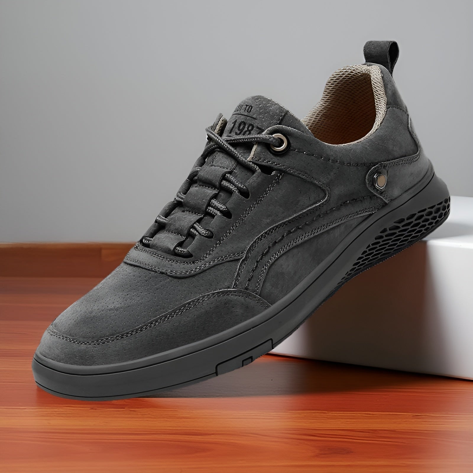 Grey / 12