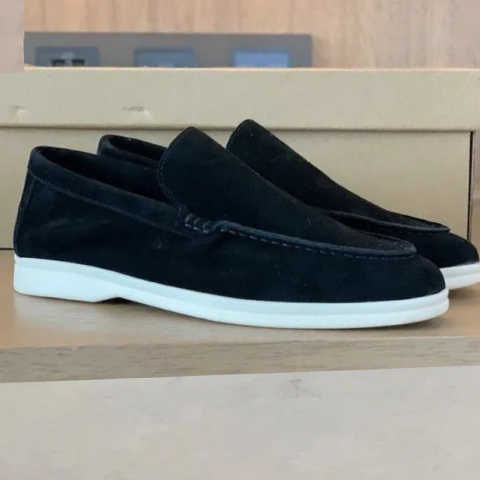 Black / 16